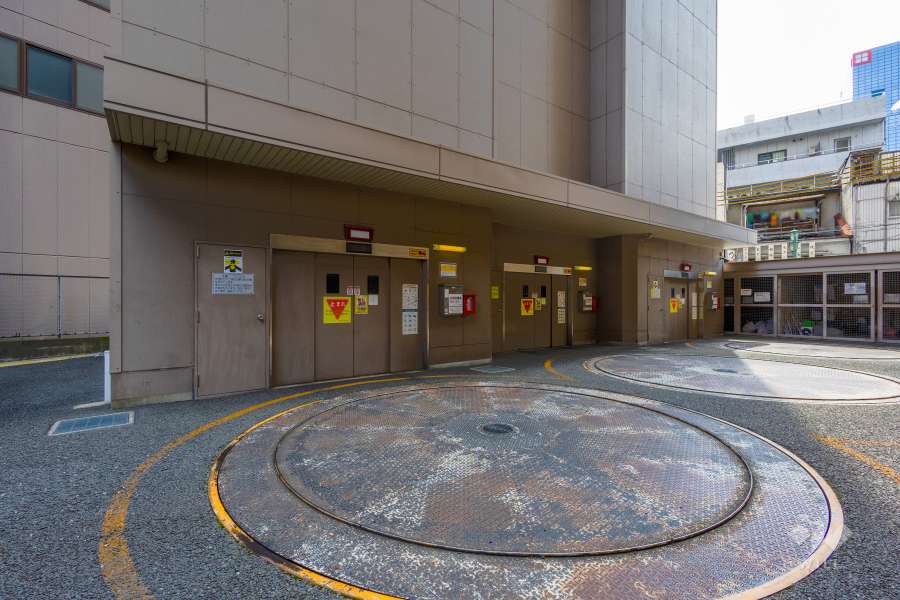 敷地内駐車場（屋内機械式）