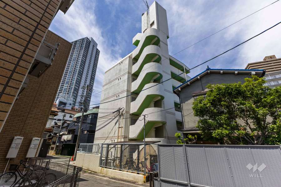 グランピア天神橋の外観（北東側から）