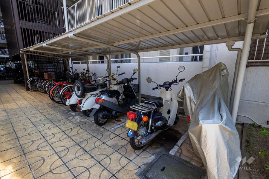 駐輪場、バイク置場
