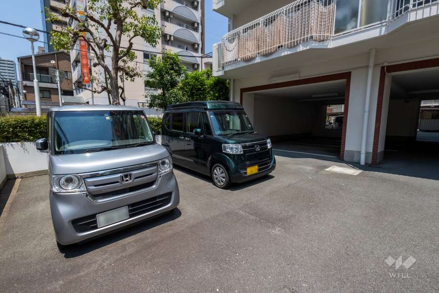 敷地内駐車場（屋外平面式）