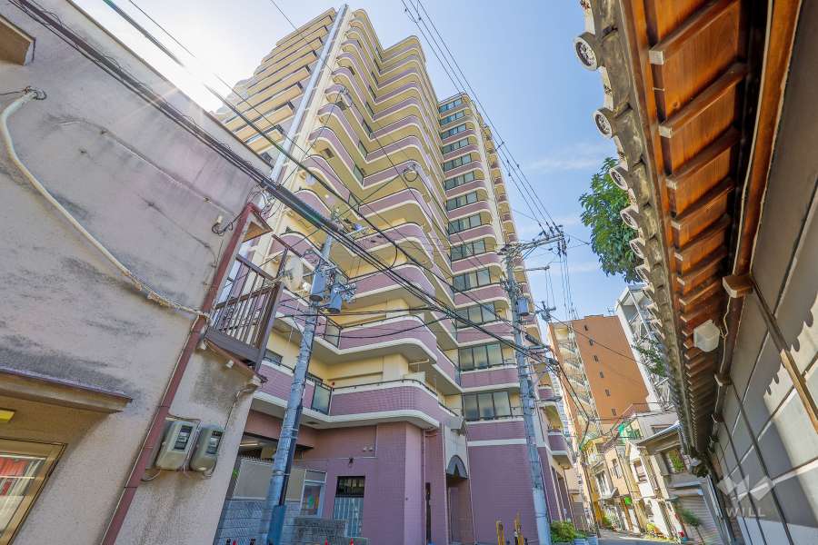 コスモグランシティ梅田東の外観（北西側から）