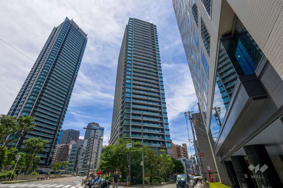 ザセントラルマークタワーの外観（東側から）