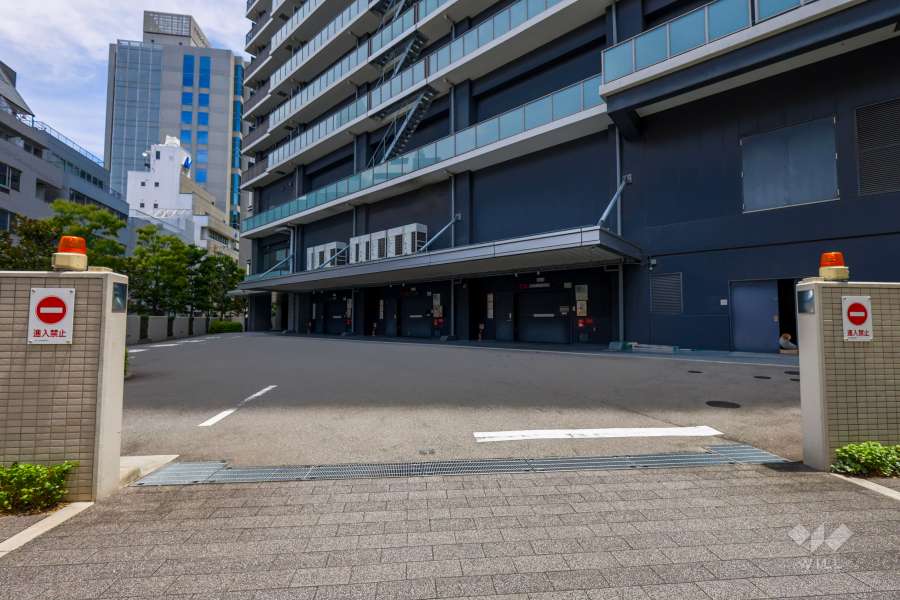 駐車場の出入り口