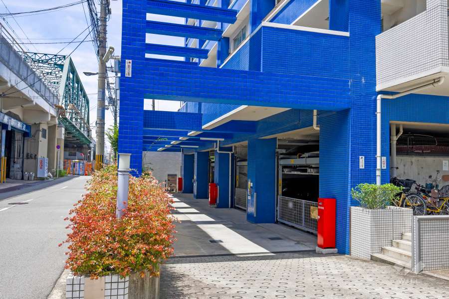 敷地内駐車場（屋内機械式）