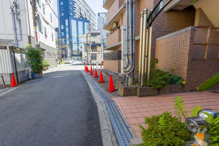 敷地東側の前面道路　