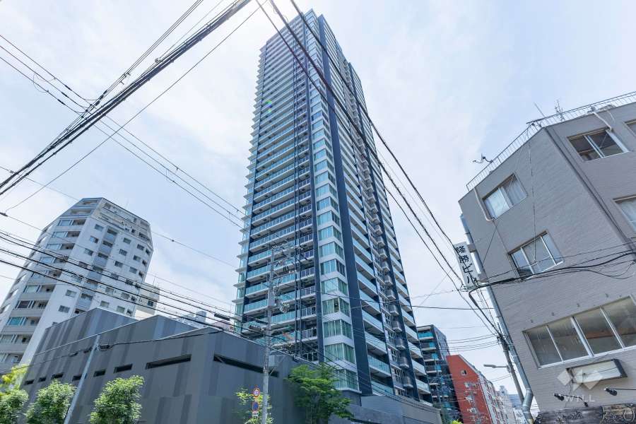 ジオタワー南森町の外観（北東側から）