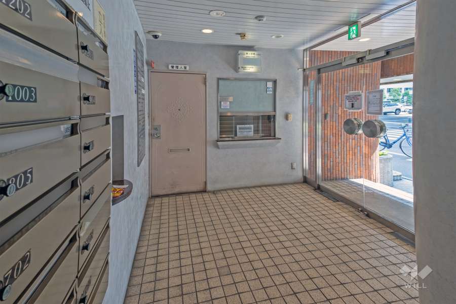 エントランス内