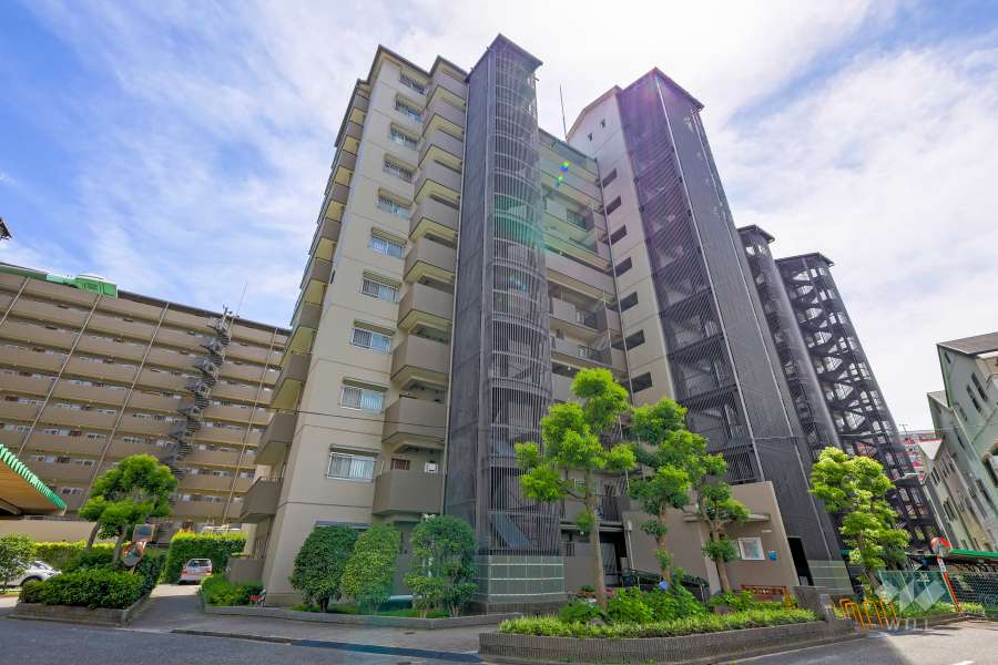 シティハイツ大淀２号棟の外観（北東側から）