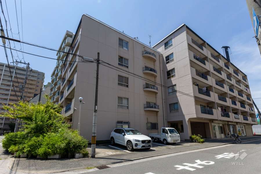 シャルム中津の外観（南東側から）