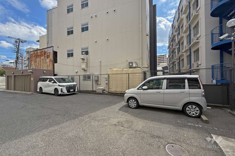 敷地内駐車場（屋外平面式）