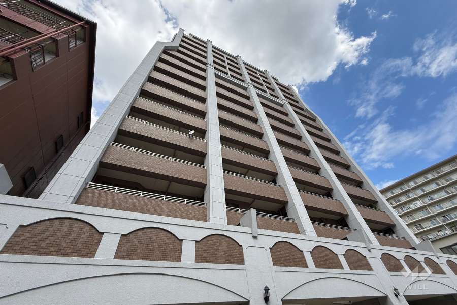 セレッソコート梅田北パークフロントの外観(南西側から)