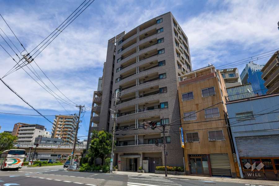 セレッソコート北梅田の外観（西側から）