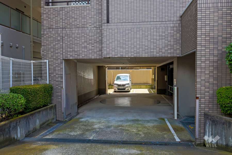 駐車場の出入り口