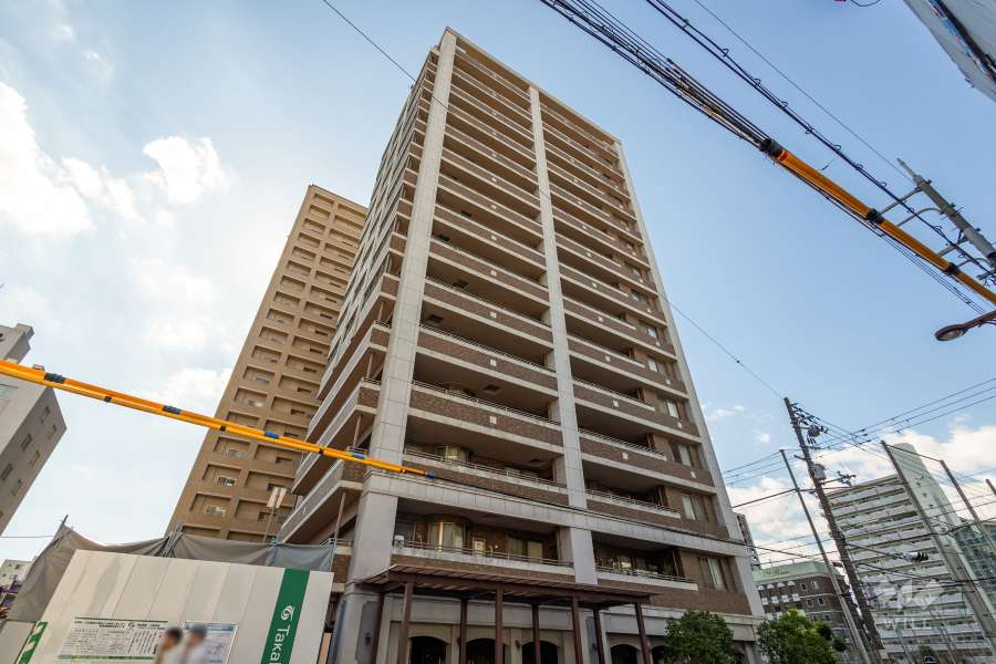 セレッソコート与力町公園アーバンズの外観（南東側から）