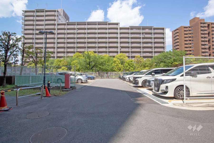 敷地内駐車場(屋外平面式)