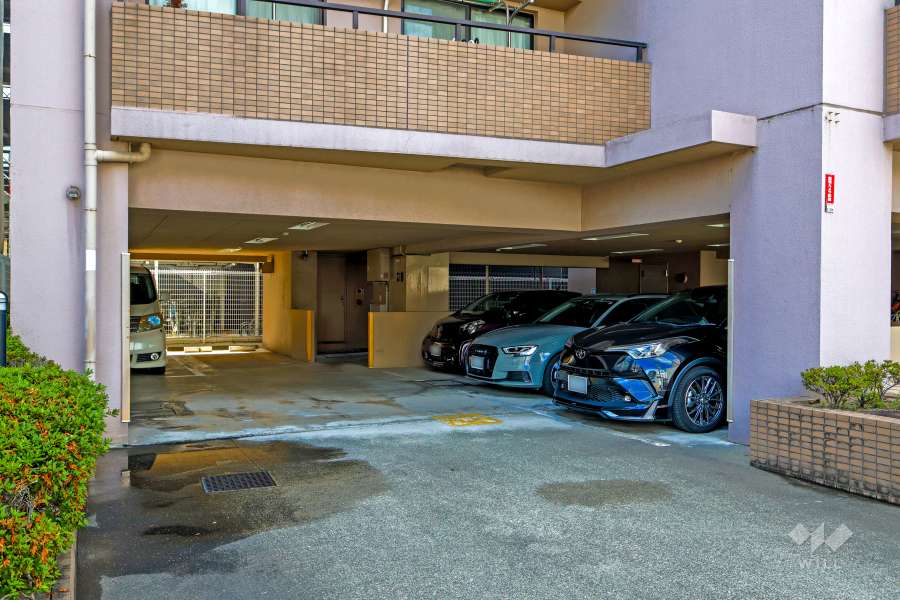 敷地内駐車場（屋内平面式）