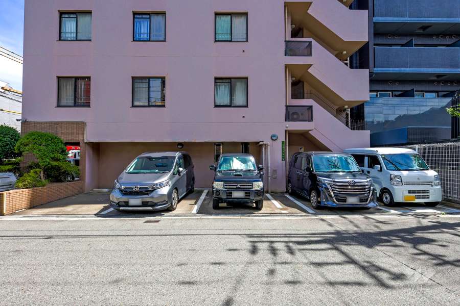 敷地内駐車場（屋外平面式）
