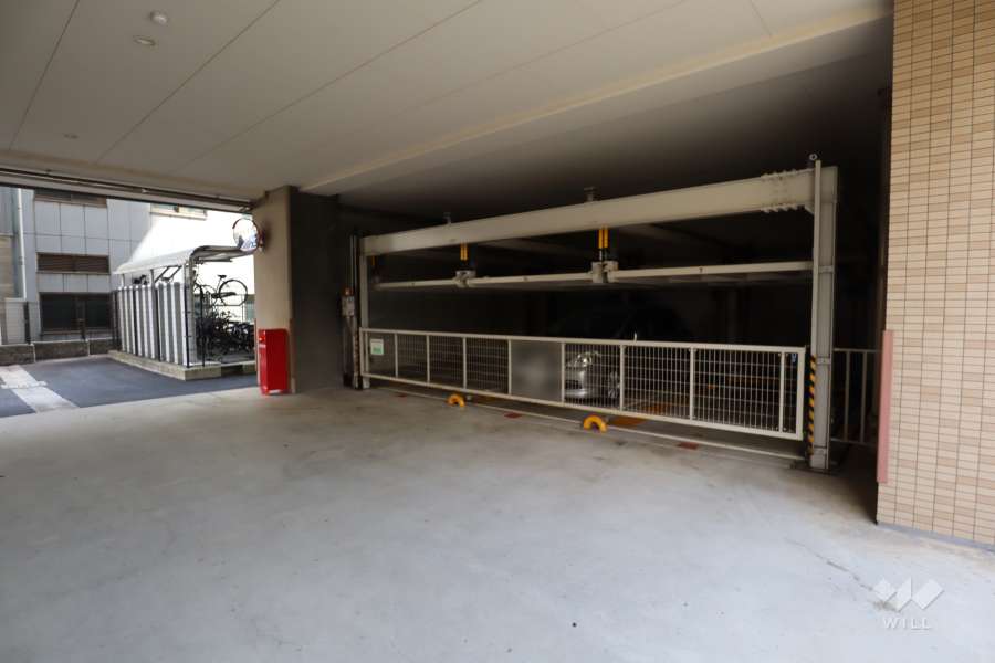 敷地内駐車場（屋内機械式）
