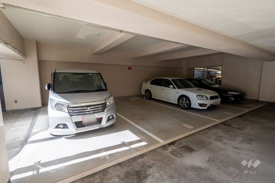 敷地内駐車場（屋内平面式）