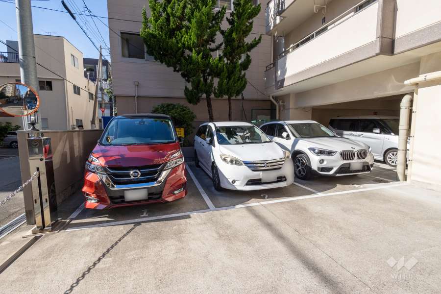 敷地内駐車場（屋外平面式）
