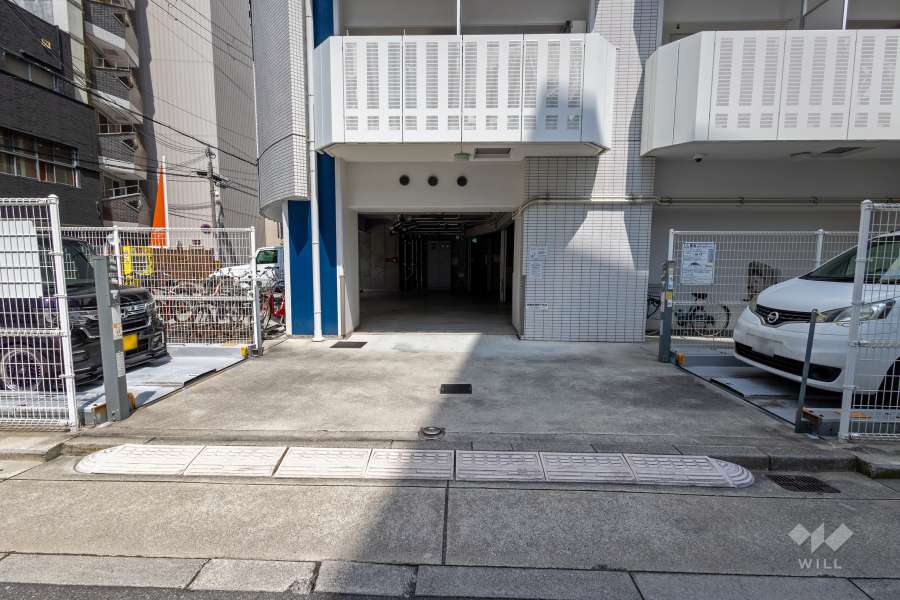 駐車場の出入り口・敷地内駐車場（屋外機械式）