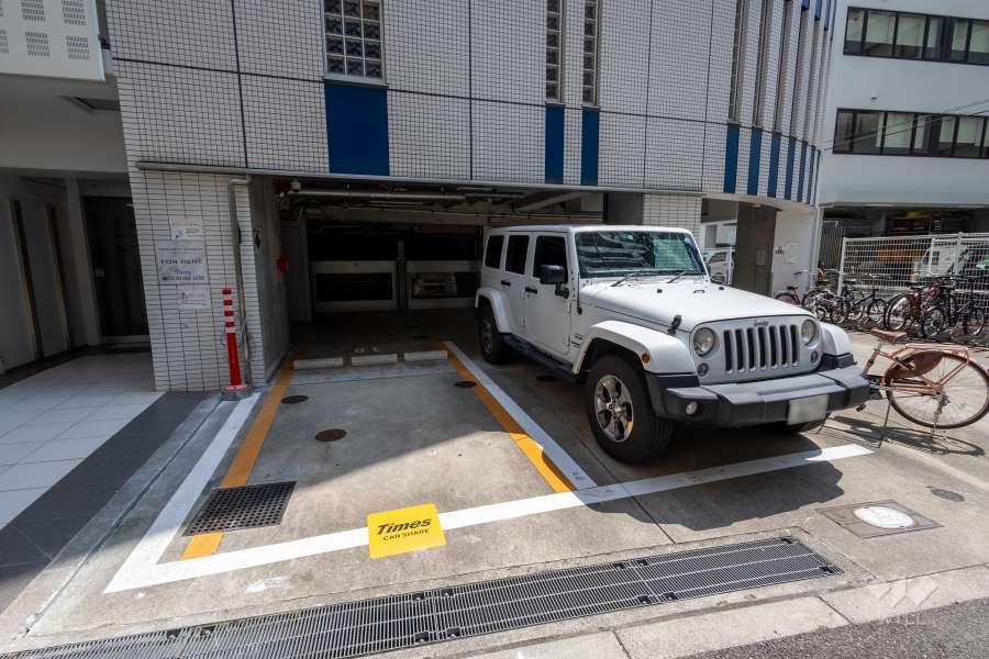 敷地内駐車場（屋外平面式）