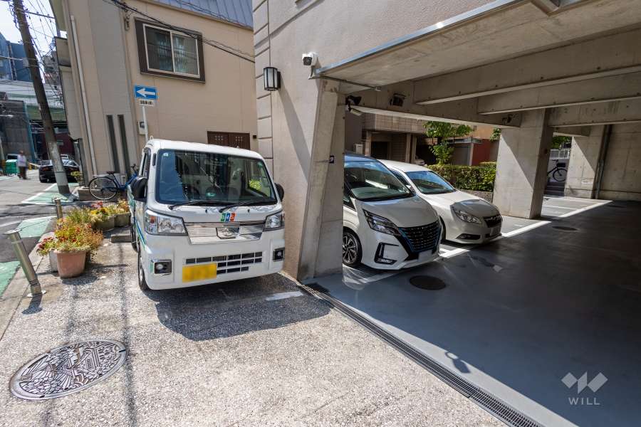 敷地内駐車場（屋外平面式、屋内平面式）
