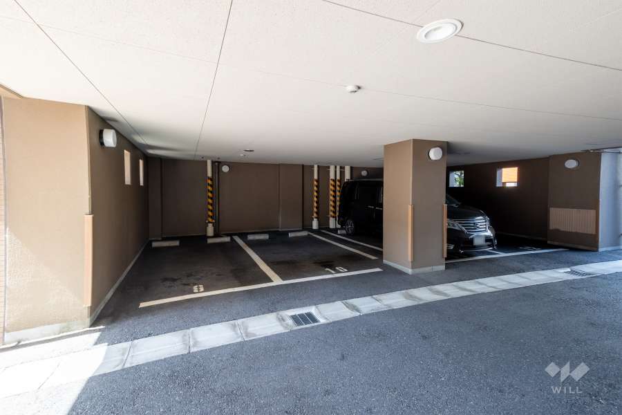 敷地内駐車場（屋内平面式）