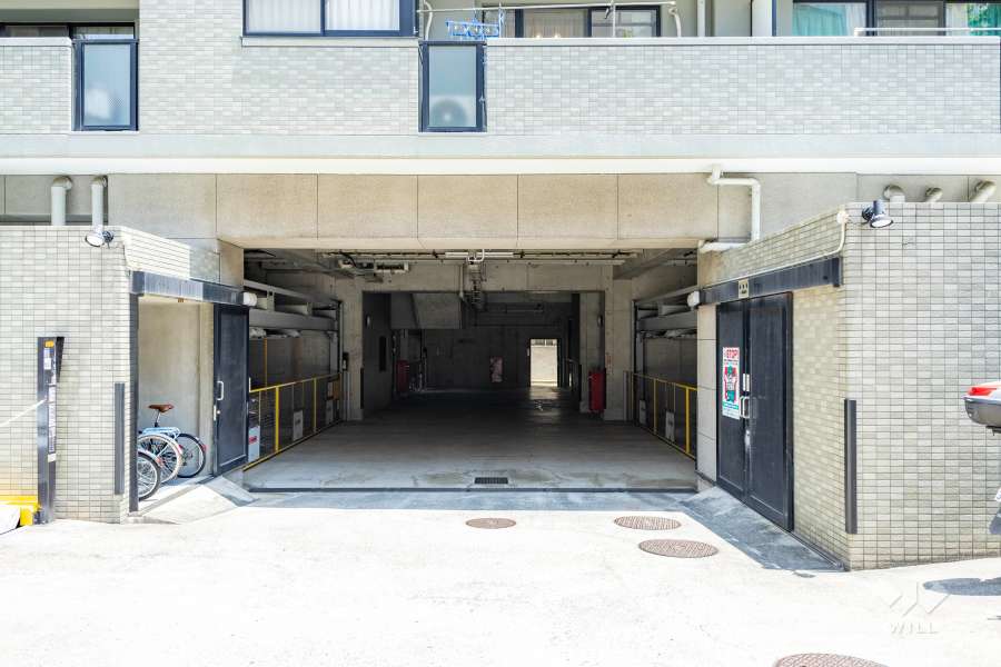 敷地内駐車場（屋内機械式）