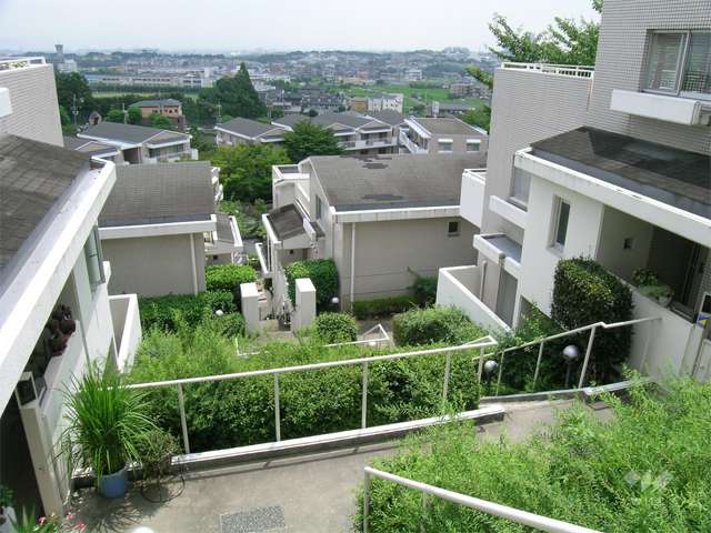 敷地は南斜面地です。
