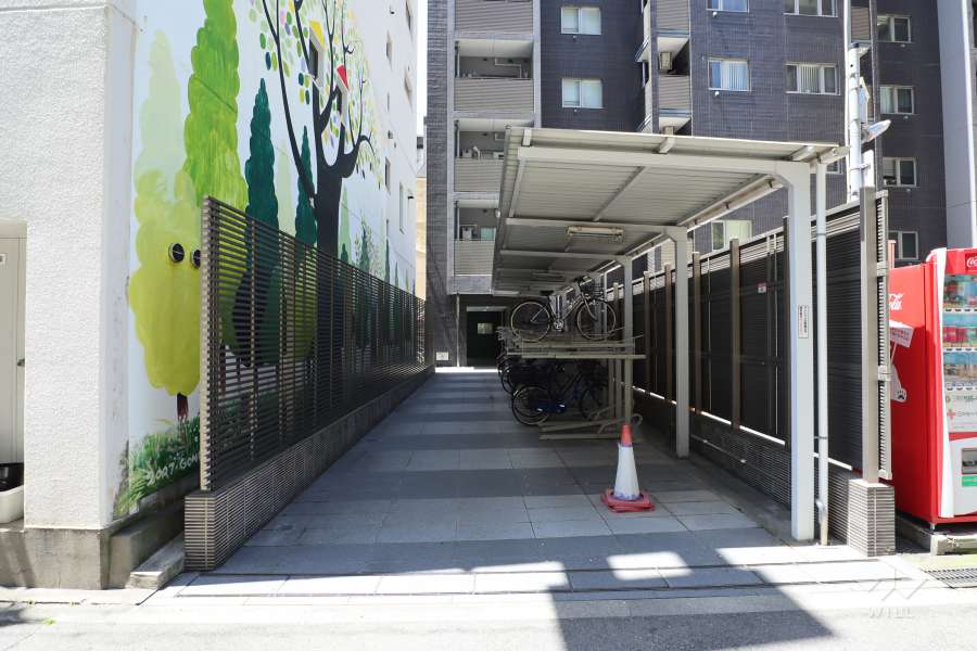 駐輪場の出入り口