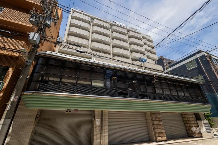 ライオンズマンション中之島公園北の外観（南西側から）