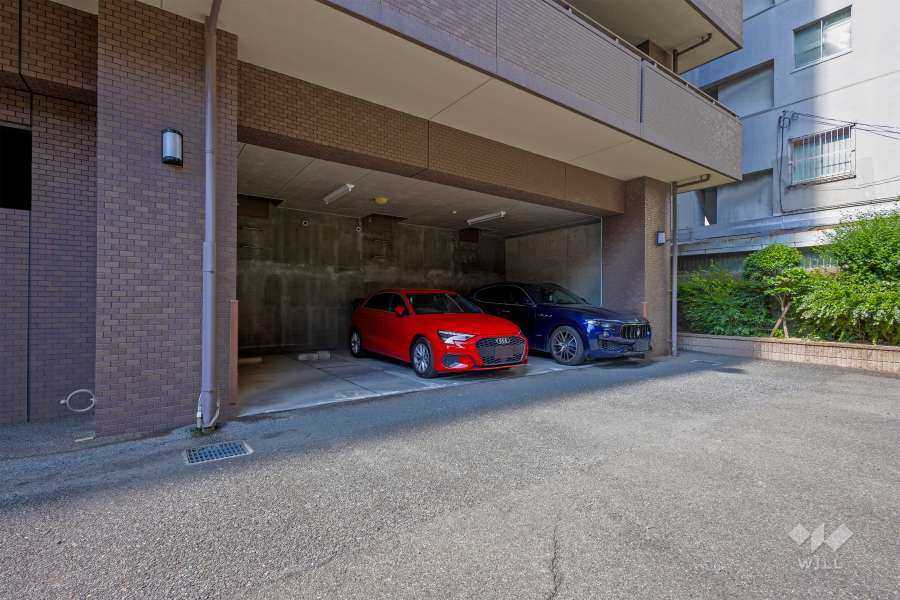 敷地内駐車場（屋内平面式）