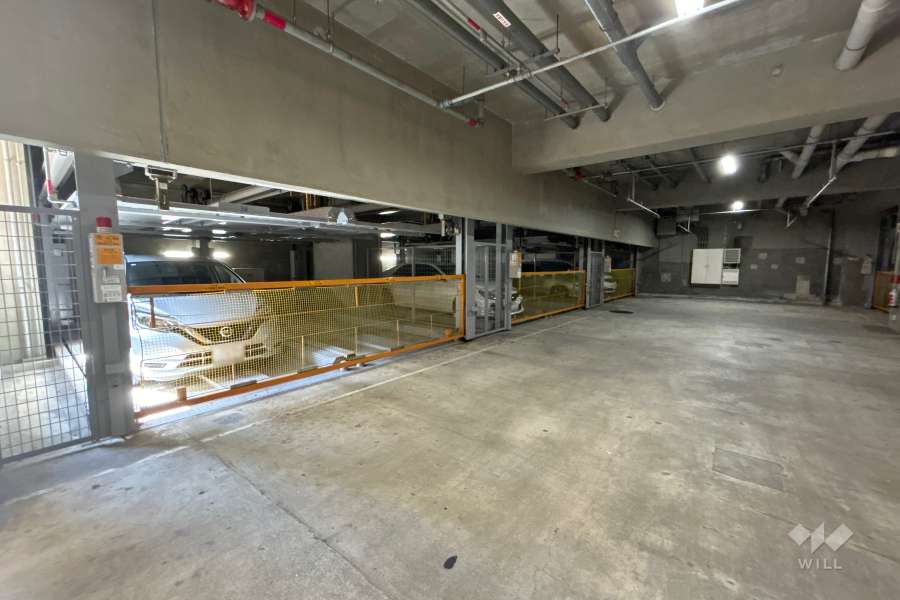 敷地内駐車場（屋内機械式）　