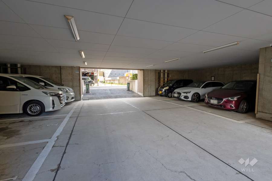 敷地内駐車場（屋内平面式）