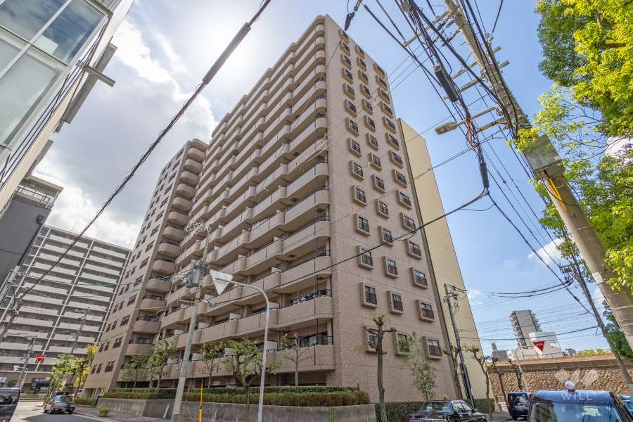 ライオンズマンション北梅田の外観（北東側から）