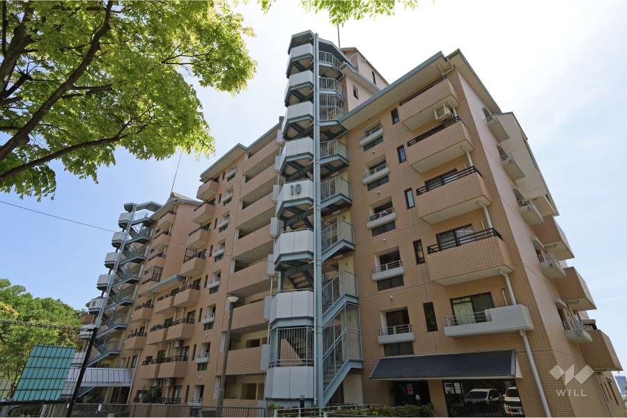 ルミナス箕面の森四番街10号棟の外観（北西側から）