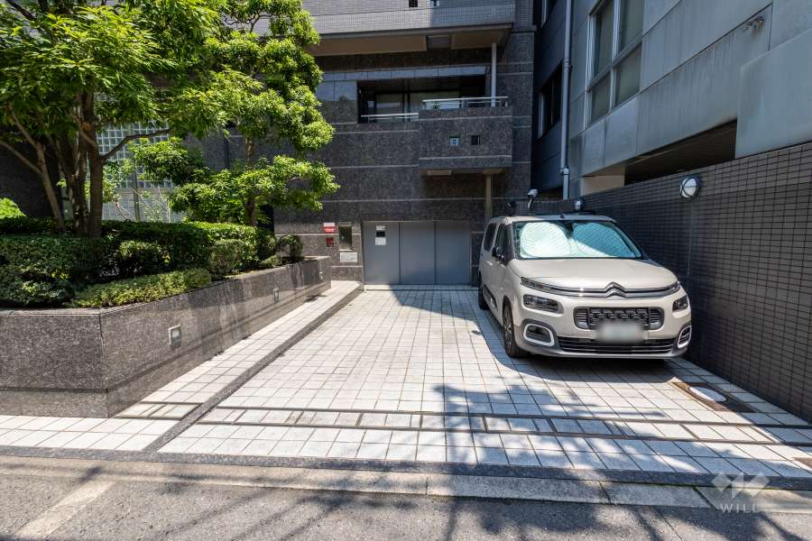 敷地内駐車場（屋外平面式）