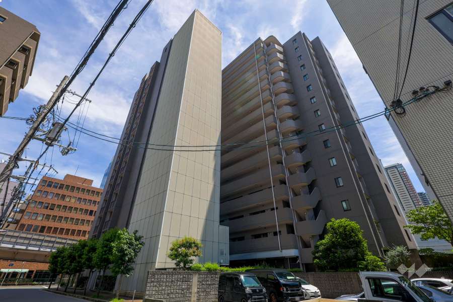 リベールシティ新梅田の外観（北西側から）