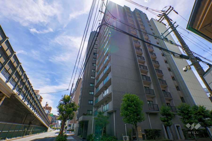 リベールシティ新梅田の外観（北東側から）