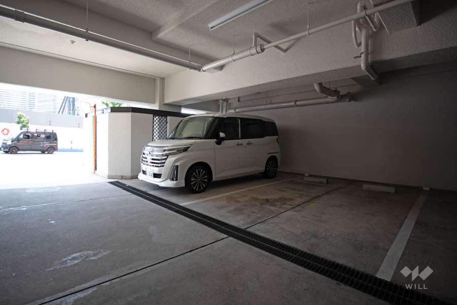 敷地内駐車場（屋内平面式）
