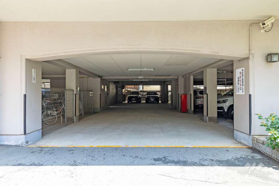 駐車場の出入り口