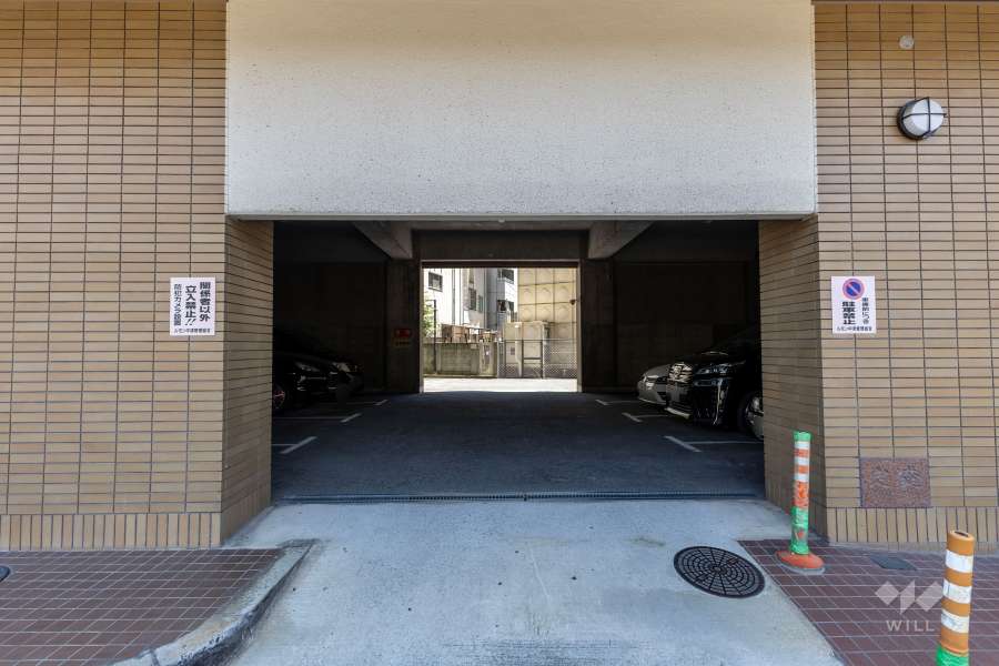 敷地内駐車場（屋内平面式）