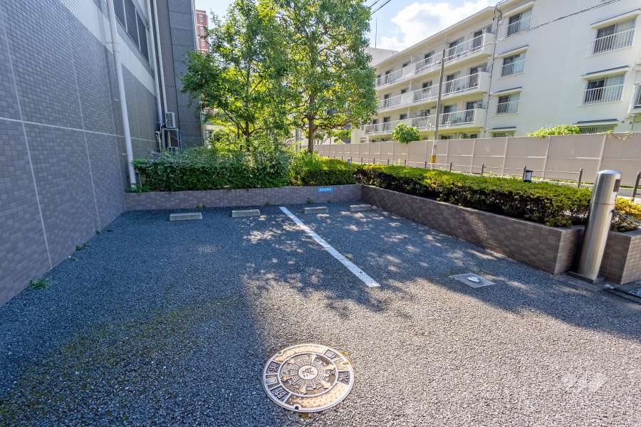 敷地内駐車場（屋外平面式）