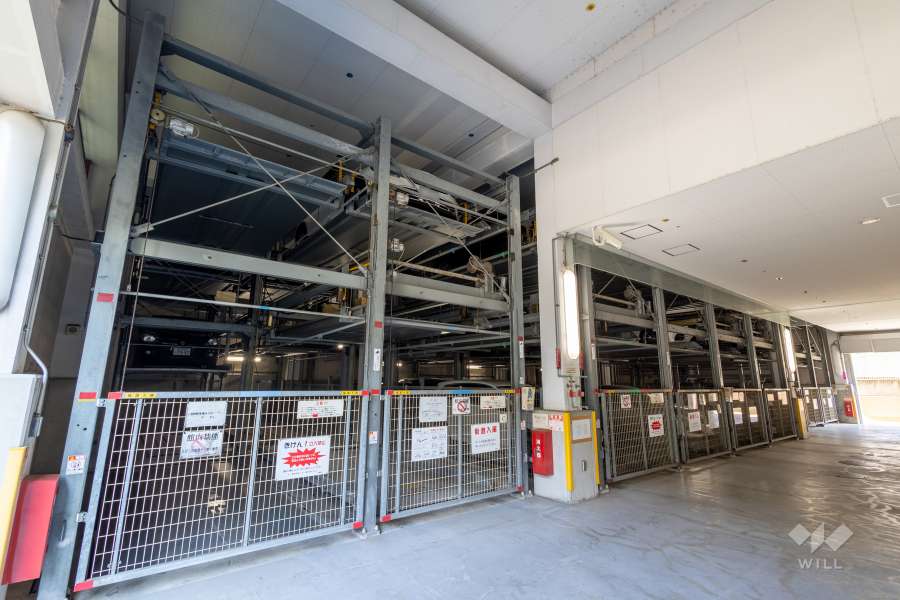 敷地内駐車場（屋内機械式）