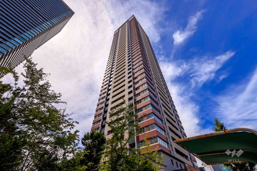 ローレルタワーサンクタス梅田の外観（南東側から）