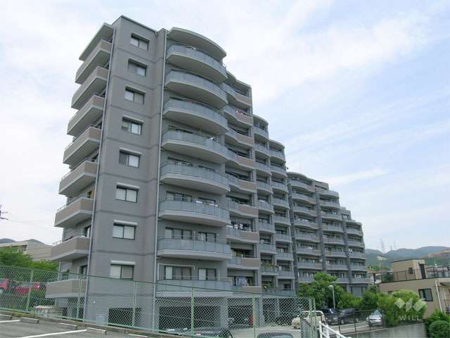 フォルム箕面の外観（南東側から）