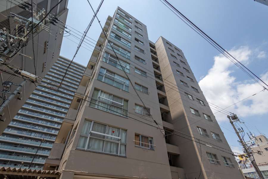 朝日プラザ東天満の外観（南東側から）