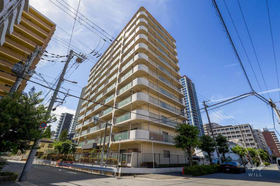 日商岩井中津マンションの外観（南東側から）