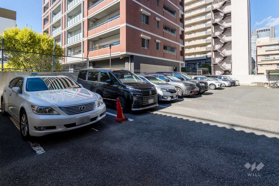 敷地内駐車場（屋外平面式）